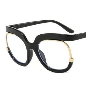 🌸$5 Women’s Black Vintage Style Sunglasses